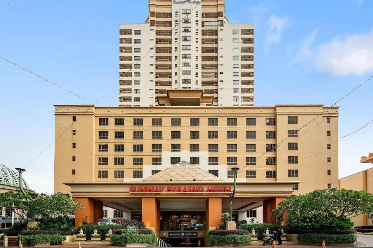 Millennium Suite At Pyramid Tower Petaling Jaya Exterior photo