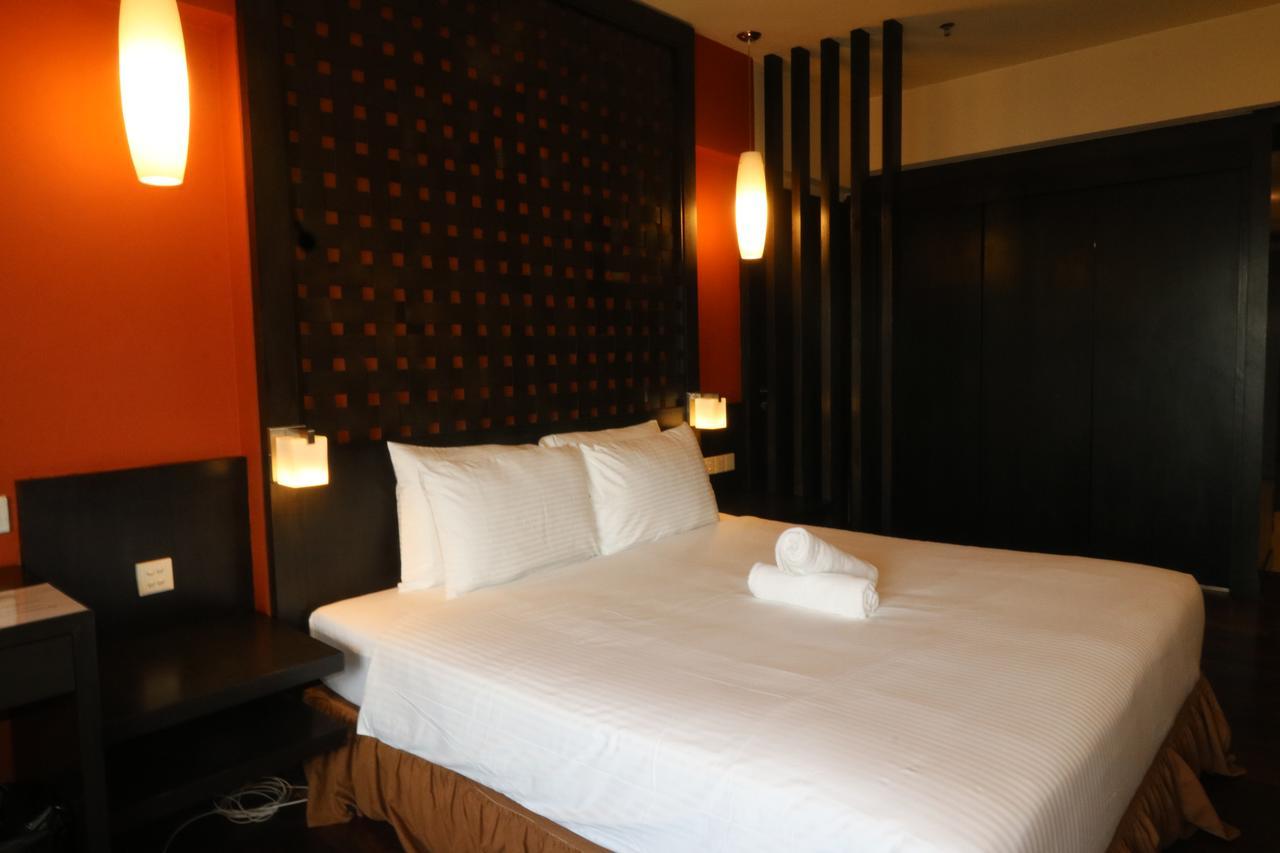 Millennium Suite At Pyramid Tower Petaling Jaya Exterior photo
